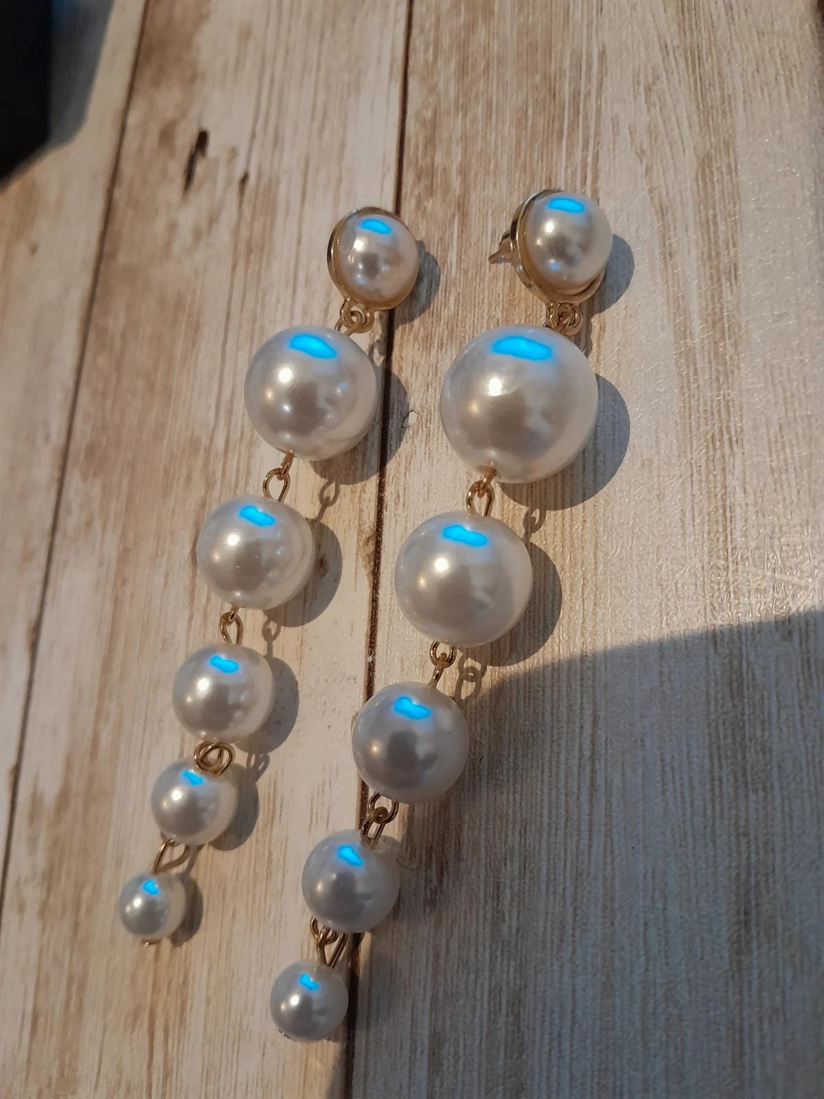 Hangende parelketting oorbellen, goudkleurig – photo 2